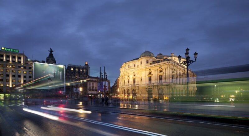 Bilbao: Private Night Walking Tour - Exploring Bilbao by Night: An Authentic, Illuminated Experience