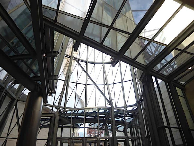 Bilbao: Titanium & Glass - Private Tour (German/English) - Key Points