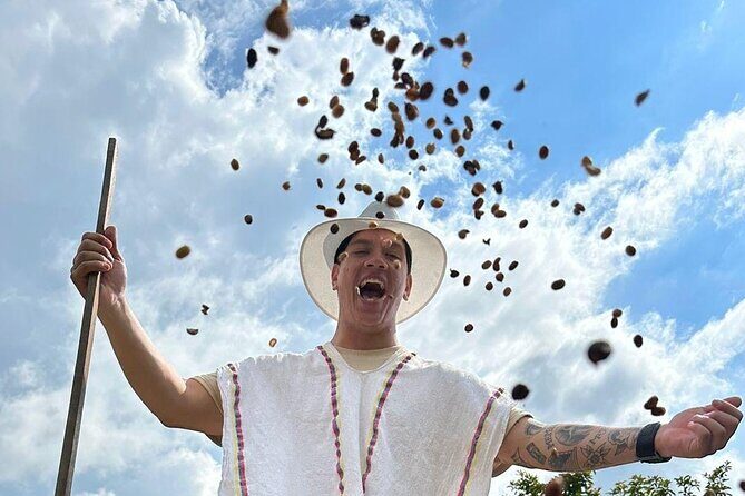 Bilingual coffee tour 30 minutes from Medellin, all inclusive - Frequently Asked Questions