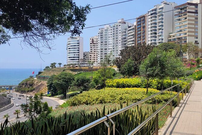 Birdwatching & Landscaping Tour in Lima - Key Points