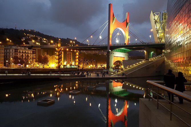 Bizkaia. Bilbao route. Tour of Bilbao, a modern city to discover. - Exploring Bilbao: A City of Transformation and Charm