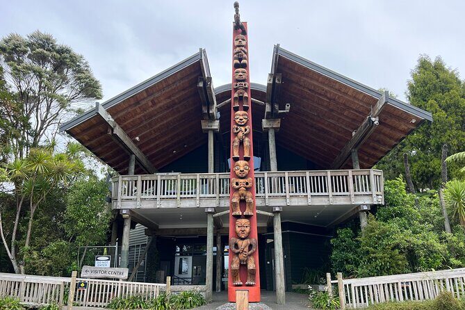 BLACK SAND PIHA BEACH, Maori Arts, Water Falls West Auckland Tour - The Journey Begins: Arataki Visitor Centre