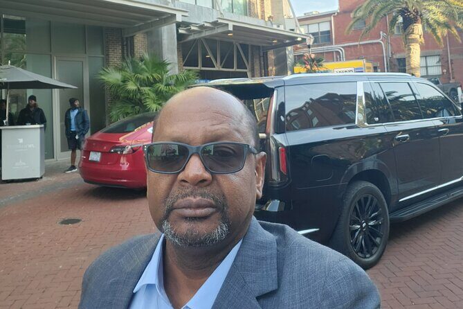 Black SUV Luxury limousines Transportation Services - A Luxurious Ride Through Atlanta: Black SUV Limousine Transportation