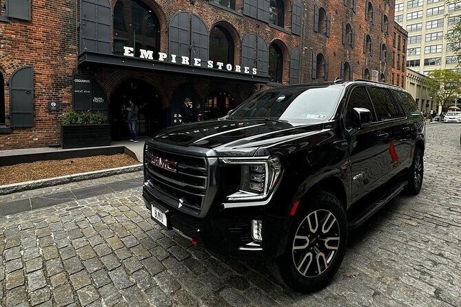 Black SUV Transfer From or To JFK, LGA, EWR - All Fees Included - An Elegant, Stress-Free Airport Transfer in New York City: Black SUV from or to JFK, LGA, or EWR