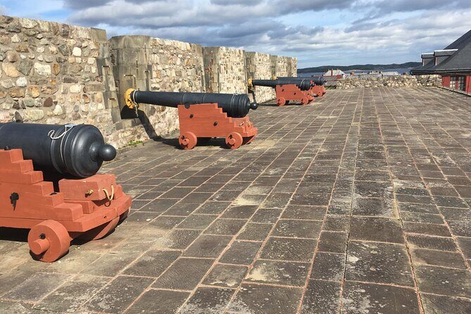 Black Wood Tours: Fortress of Louisbourg Tour - Key Points