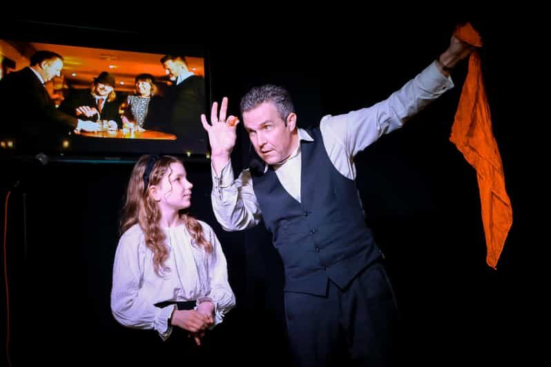 Blackpool: Family Magic Show with Award-Winning Magician - Who Will Enjoy This Experience?