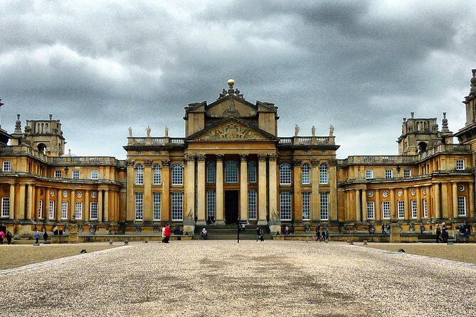 Blenheim Palace Guided Tour (with or without additional tour of Oxford city) - Key Points