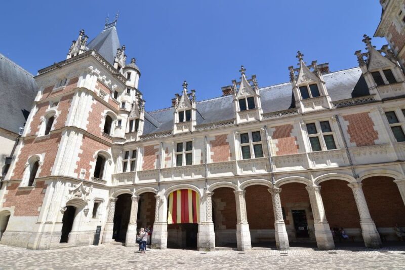 Blois: Private Tour of Blois Castle with Entry Tickets - An Authentic Journey Through a Renaissance Treasure