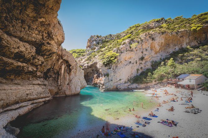 Blue and Green Cave private speed boat tour - A Detailed Look at the Blue and Green Cave Private Speedboat Tour