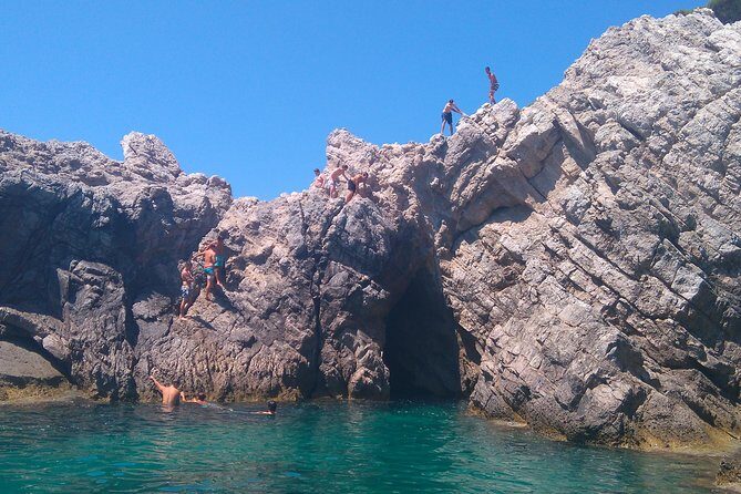 Blue Cave | 5-Hour Morning Sea Safari - A Detailed Look at the 5-Hour Sea Safari