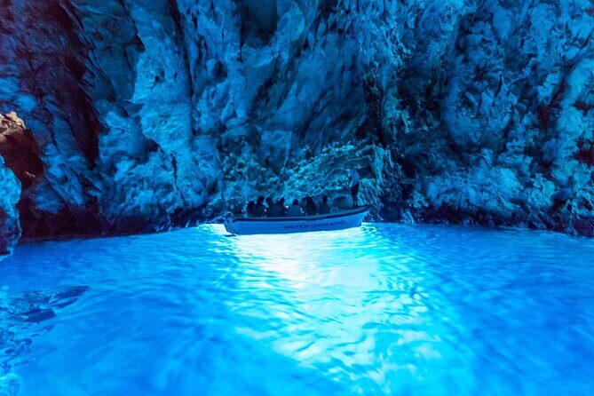 Blue Cave, Blue Lagoon, Pakleni Islands Group boat tour from Hvar - The Itinerary: A Thorough Look at Each Stop