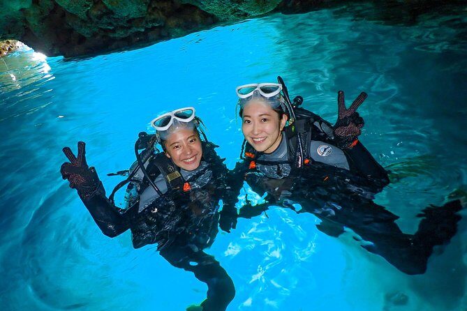 Blue cave experience diving [charter system / boat holding] | I am very satisfied with the beautiful facilities of the shop - Key Points