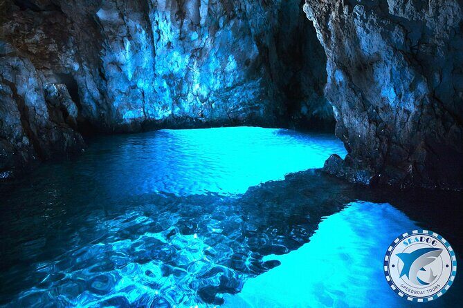 Blue cave, Mamula island, Submarine tunnels and Our lady of the Rocks (3h) - FAQs