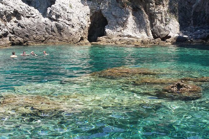 BLUE CAVE private speedboat tour with drinks - Who Will Love This Tour?