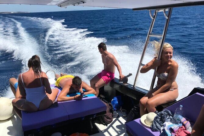 Blue cave tour with speed boat from town Hvar - An Introduction to the Experience