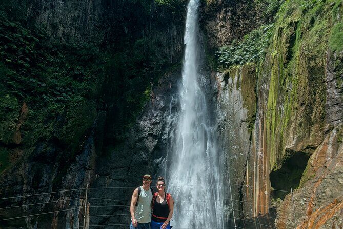 Blue Falls and Catarata Toro Hiking Tour - FAQ