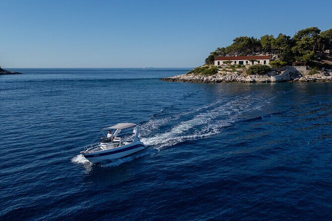 Blue & Green Caves, Vis & Pakleni  Private Boat Tour from Hvar - Key Points