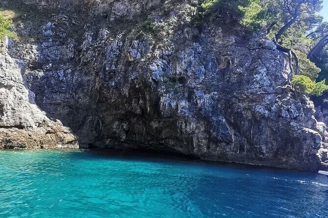 Blue & Green Cave,Sunj beach Small Group Tour with Speedboat - Final Thoughts: Who Should Book This Tour?
