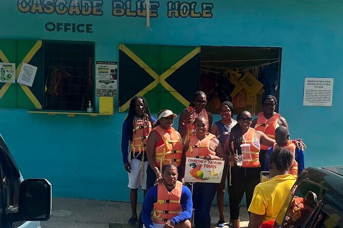 Blue Hole Admission Fee Ticket - The Authentic Atmosphere and Practical Tips