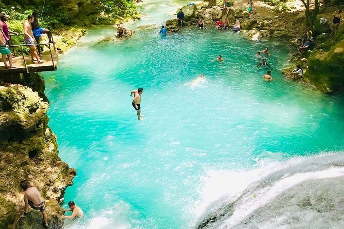 Blue Hole and Beach from Cruise ship Ports or Hotels in Ocho Rios - In-Depth Look at the Blue Hole and Beach Tour