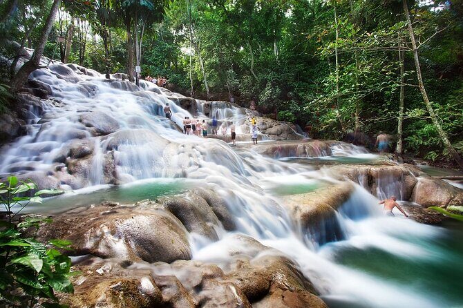 Blue Hole and Dunn's River Falls Private Combo Tour Ocho rios - Who Will Love This Tour?