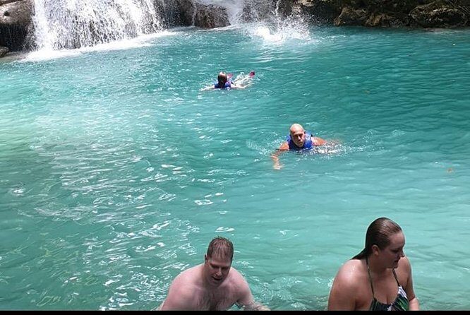 Blue Hole and Dunn's River Falls Private Tour from Montego Bay - Who Is This Tour Best For?