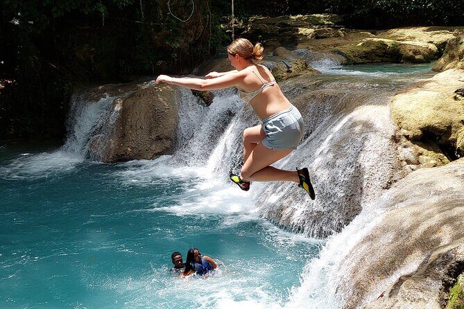 Blue Hole and River Tubing, The Most Fun and Relaxing Excursions. - Key Points