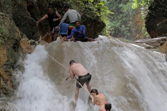 Blue Hole & Dunn's River Falls with Lunch from Negril - Frequently Asked Questions