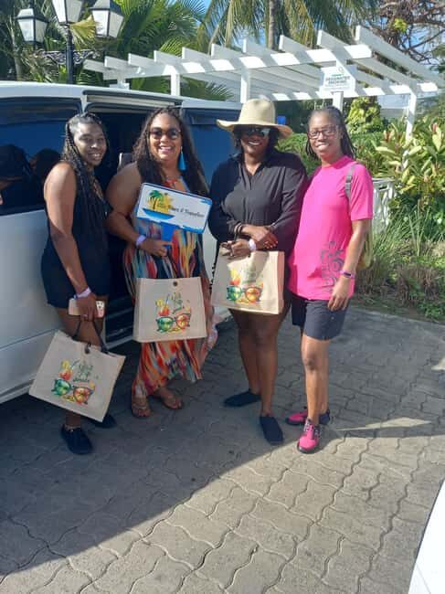 Blue Hole Falls and Dunn's River Falls Combo Daytrip - Key Points