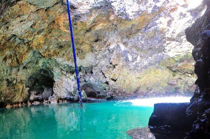 Blue Hole Mineral Spring and Rick's Cafe - FAQ