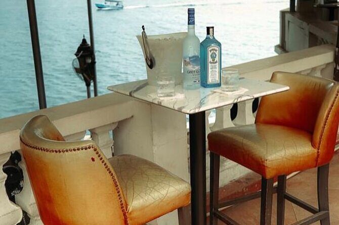 Blue Hole Mineral Swim, Negril Ricks Cafe, & Herb Farm Combo Tour - A Day in Negril: What to Expect