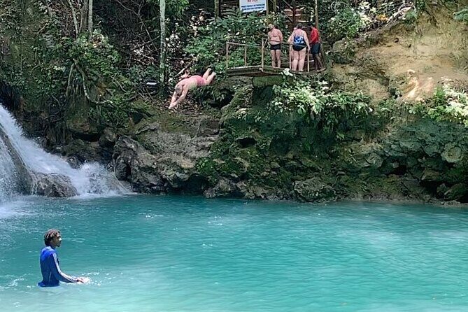 Blue Hole Ocho Rios - FAQ About the Blue Hole Ocho Rios Tour