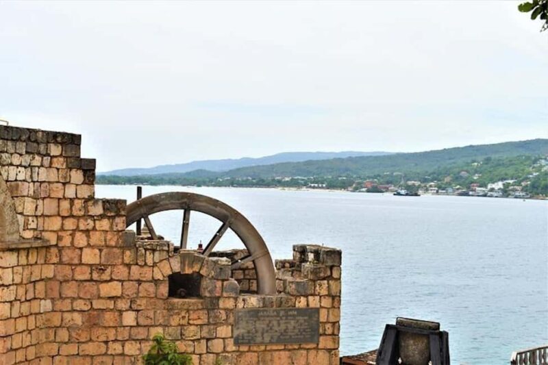 Blue Hole, Secret Falls, and Dunn's River Falls Combo Day-Tr - The Value of This Tour