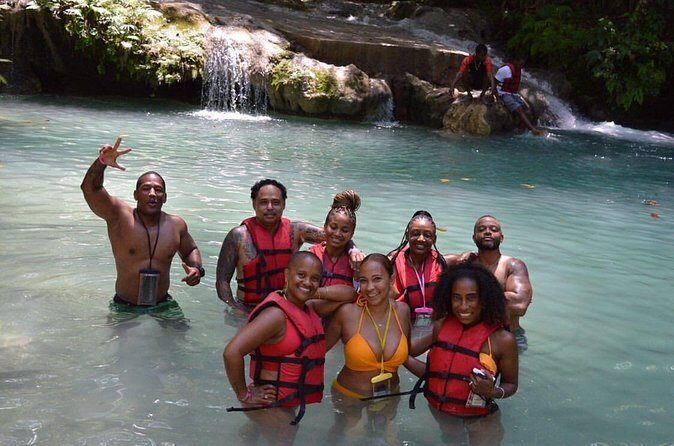 Blue Hole Waterfalls + Bamboo River Rafting Tour from Ocho Rios - Key Points