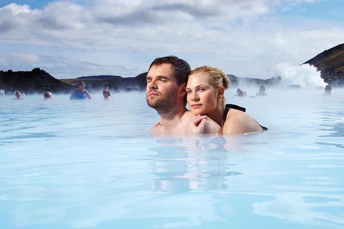 Blue Lagoon and Northern Lights Tour Including Admission - The Blue Lagoon: A Geothermal Oasis