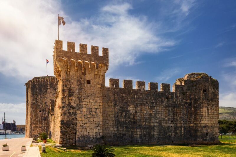 Blue Lagoon and Trogir Half-Day Speedboat Tour from Split - FAQs