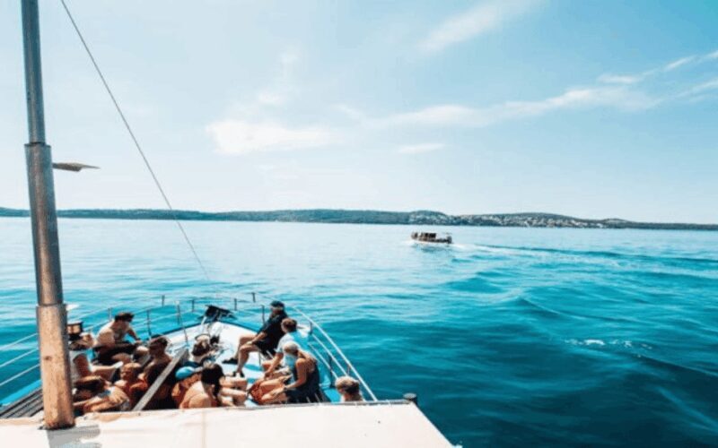 Blue Lagoon Boat Tour from Trogir with Lunch and Drinks - Key Points