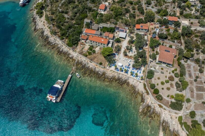 Blue Lagoon & Islands Day Cruise from Split with Lunch - Practical Tips for Travelers
