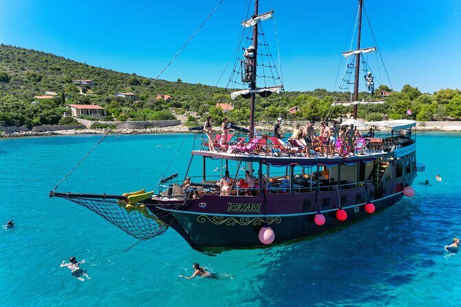 Blue Lagoon & Underwater Museum from Split with Lunch & Drinks - First Stop: Fumija Island
