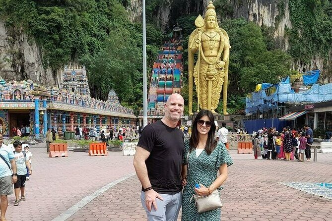 Blue Mosque and Batu Caves Private Tour from Kuala Lumpur - An In-Depth Look at the Blue Mosque and Batu Caves Private Tour