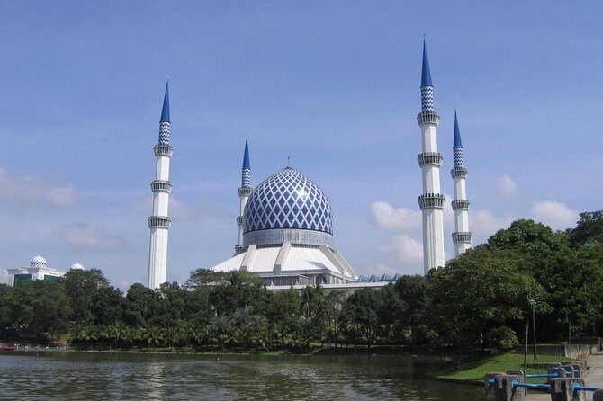 Blue Mosque And Batu Caves Tour - The Authenticity and Practical Tips
