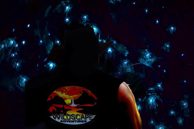 Blue Mountains Hiking Glow worms Cave Wildlife Spotlighting Night Adventure - Discovering the Nighttime Magic of the Blue Mountains