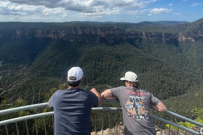 Blue Mountains Private Tour & Scenic World Included - Wildlife Encounters at Featherdale WildLife Park
