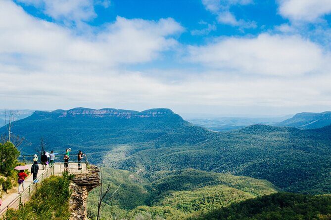 Blue Mountains Small Group Tour with Lunch, Zoo and Scenic World - Exploring the Tour in Detail