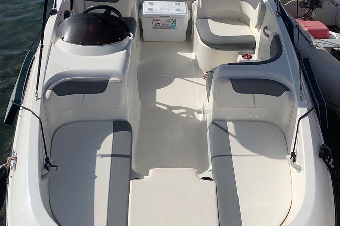 Bluemarine.me license free Bayliner Element E5 rental - FAQ