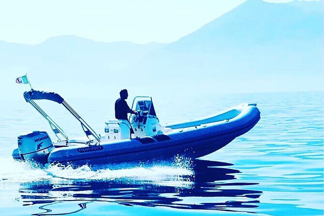 Boat and dinghy rental for a day in the Gulf of Naples - Exploring the Gulf of Naples by Boat: A Practical Guide