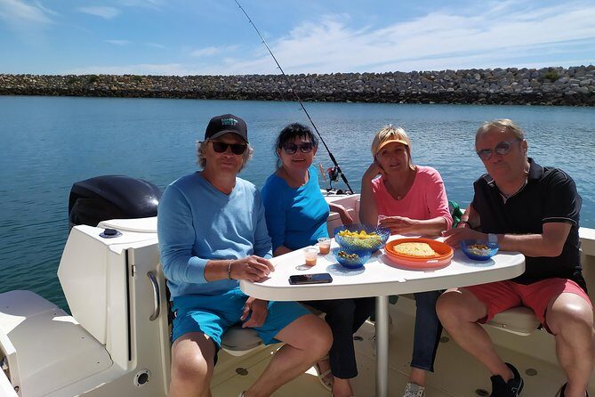 Boat and fishing trips in the Cadiz bay - First Impressions: A Personalized Bay Experience in Cádiz