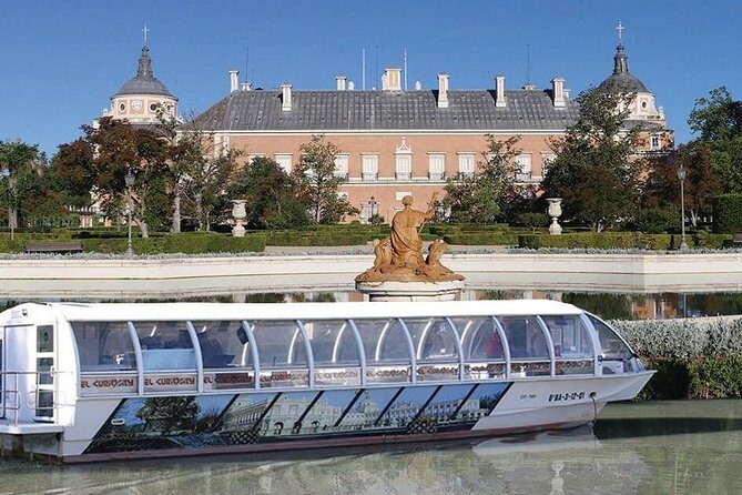 Boat cruise with guide on board + Historical City Adventure Gift - A Relaxing Way to Explore Toledo’s UNESCO Gardens