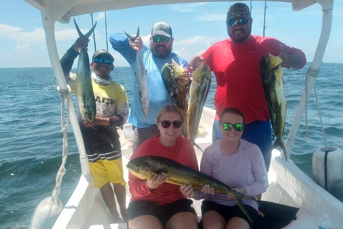 Boat Fishing Tour, Puerto Morelos CIPREA, 25' - Experience the Best of Caribbean Fishing with the Puerto Morelos CIPREA Tour