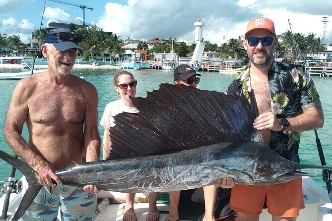 Boat Fishing Tour, Puerto Morelos King Mackerel, 29' - A Detailed Look at the Boat Fishing Tour in Puerto Morelos